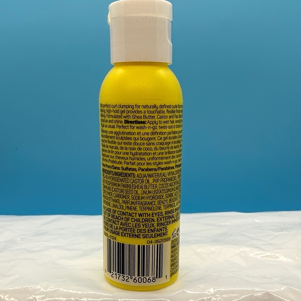 3/$15 🌼 Marc Anthony Strictly Curls Define & Hold Gel in Bright Yellow - Picture 2 of 3